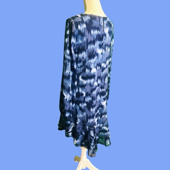 BCBGMaxAzria Ikat Print Chiffon Ruffled Hem Dress in “Pacific Blue Cloud” Size S - Picture 6 of 12